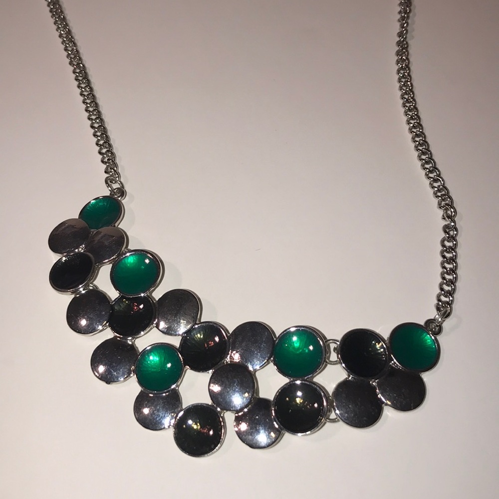 Silver tone and green necklace